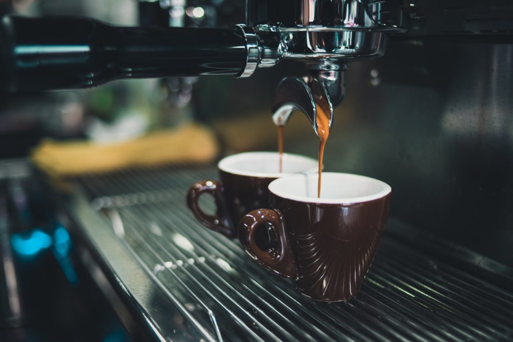 Choosing vendors for your coffee shop
