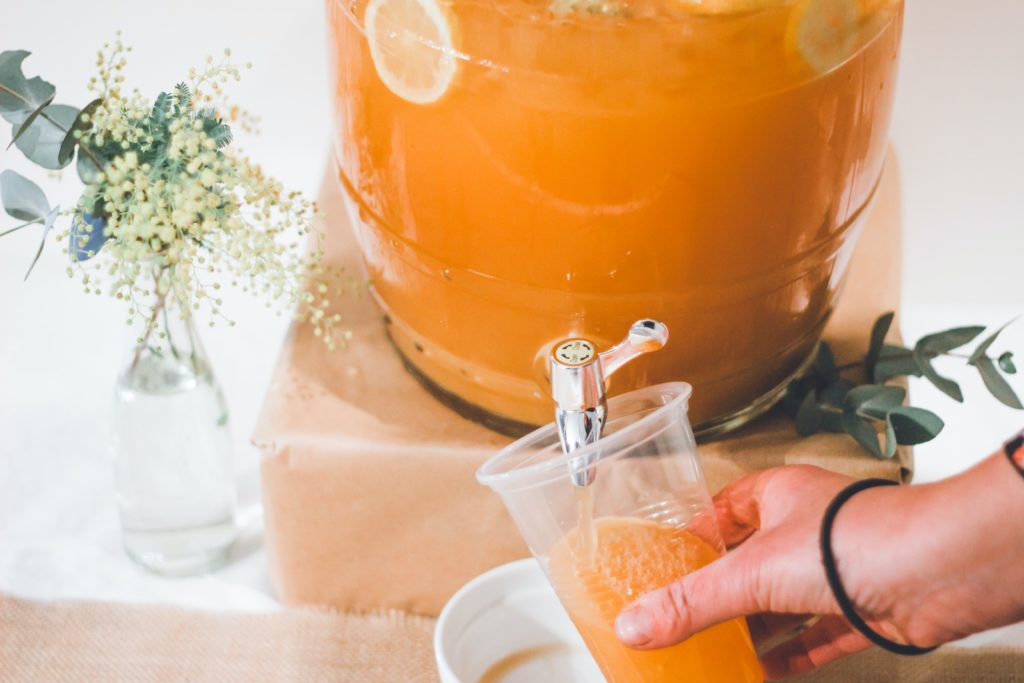 Iced beverage dispensers